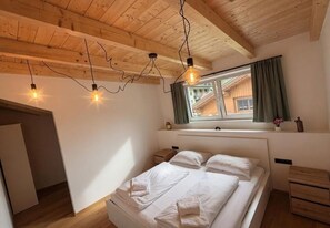 Laptop workspace, iron/ironing board, free WiFi - Haus3310 by we rent (Bad Hofgastein)