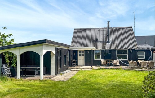 3 bedroom pet friendly home in Roslev