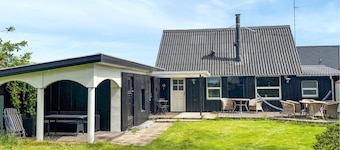 3 bedroom pet friendly home in Roslev
