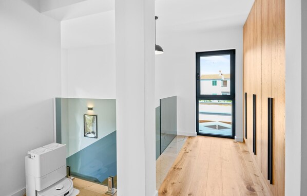 Interior - Awesome home in Ugljan (Ugljan)