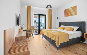 5 Schlafzimmer, Bügeleisen/Bügelbrett, Reisekinderbett, kostenloses WLAN