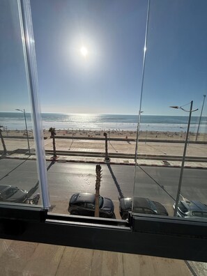 Beach/ocean view - LUXURY BEACHFRONT APARTMENT – MEHDIA BEACH, KÉNITRA 🌊 (Kénitra)