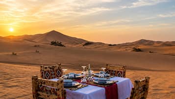 Tempat makan outdoor
