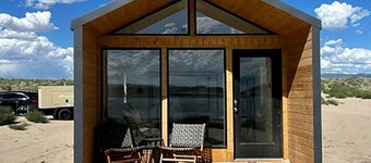 Modern Tiny House on Yuba Lake with Stunning Views for a Wonderful Couples Retreat in Utah