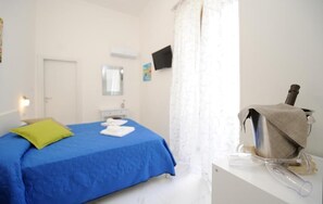 In-room safe, free WiFi - B&B Valentì (Amalfi)