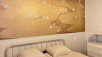 1 bedroom, WiFi, bed sheets
