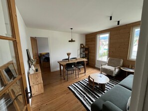 Living area - La Tanière   – Family Apartment / Mountain View / Walk to Center / Ski & Nature (Villard-de-Lans)