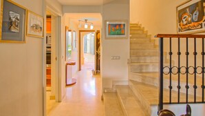 Interior - Awesome home in Mijas with swimming pool (Mijas)