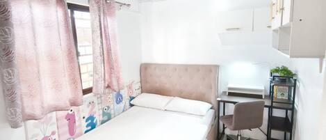 2 chambres, bureau, fer et planche à repasser, Wi-Fi gratuit