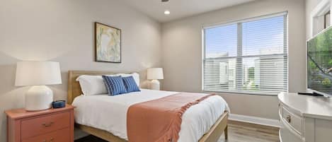 2 habitaciones, tabla de planchar con plancha, wifi y ropa de cama