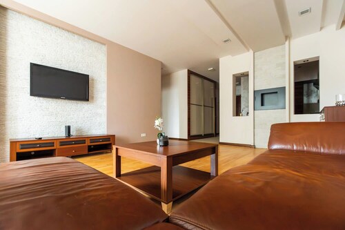 Aapartments - Ideal City Center Location