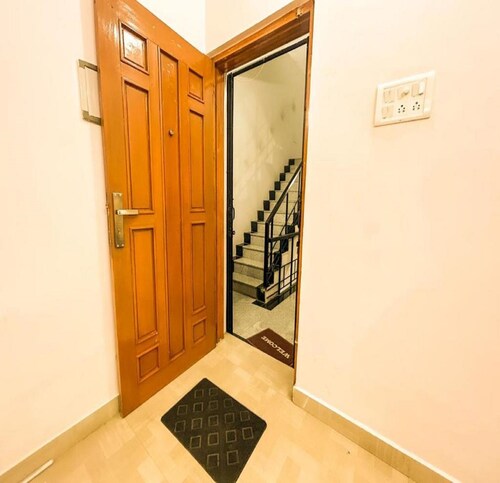 Aishwaryam Hotel and Service Apartments