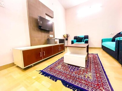 Aishwaryam Hotel and Service Apartments
