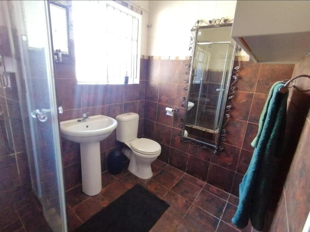 Habitación individual estándar, patio, vista al jardín | Baño