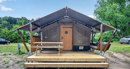 Glamping Safari Tent with River Views and Cozy Stay in Blacksburg, Virginia