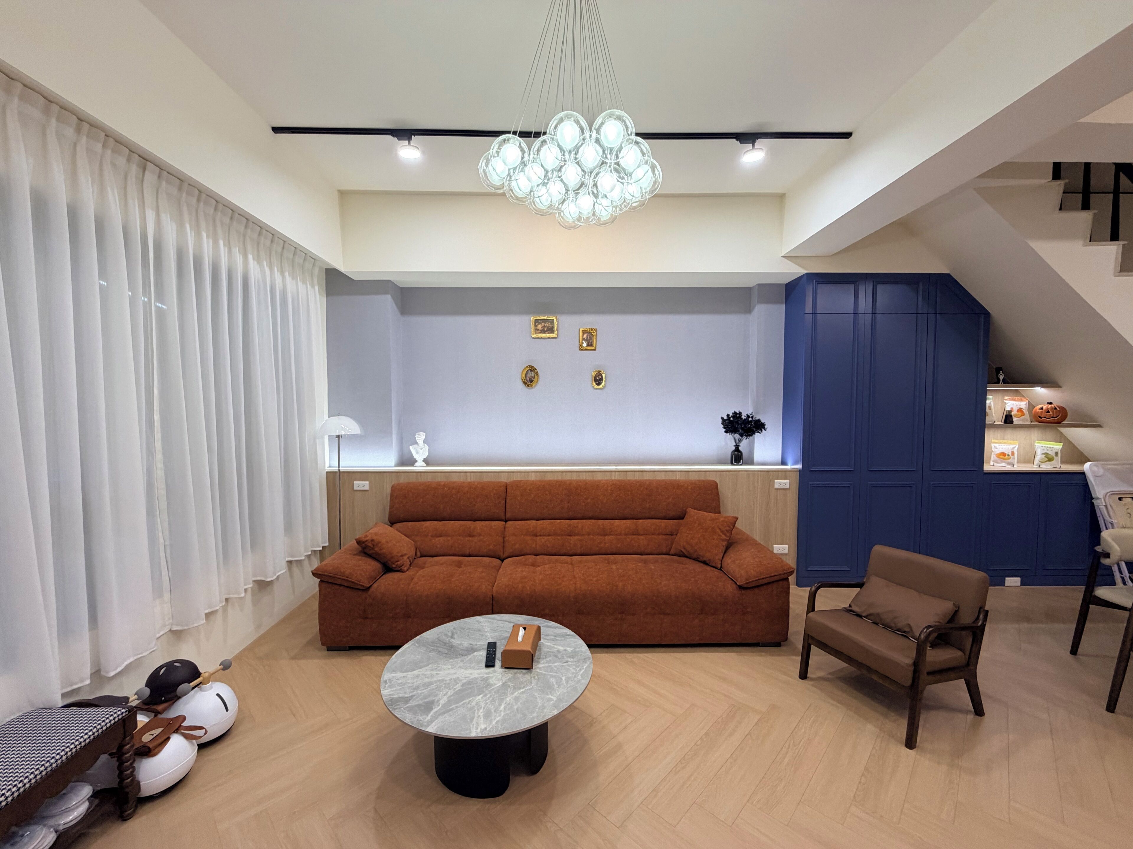 Hus – comfort, 4 soverom, byutsikt | Oppholdsområde | Leker