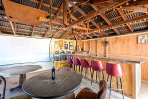 Bar (on property) - Old Western Glamping Vacation in Tombstone, Arizona (Tombstone)