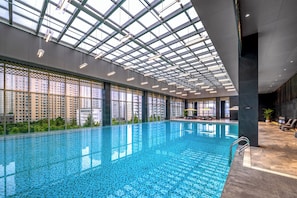 Una piscina techada