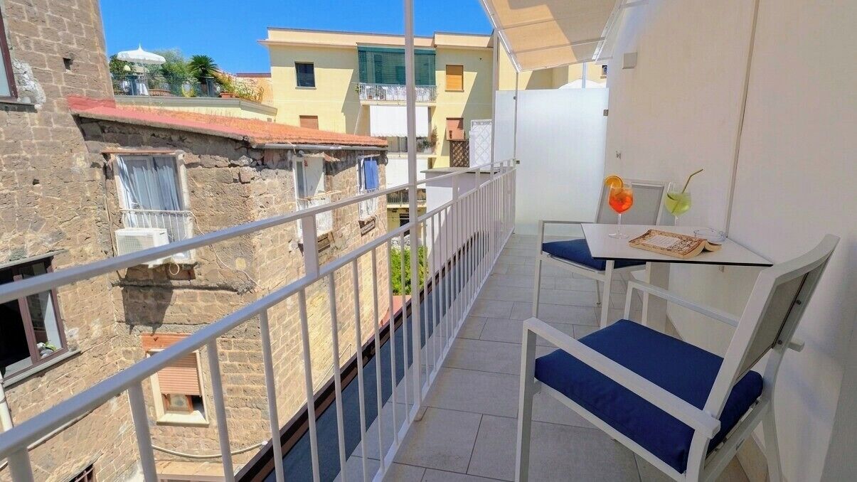 Superior Room with balcony, with double bed or 2 single beds. | Terrace/patio