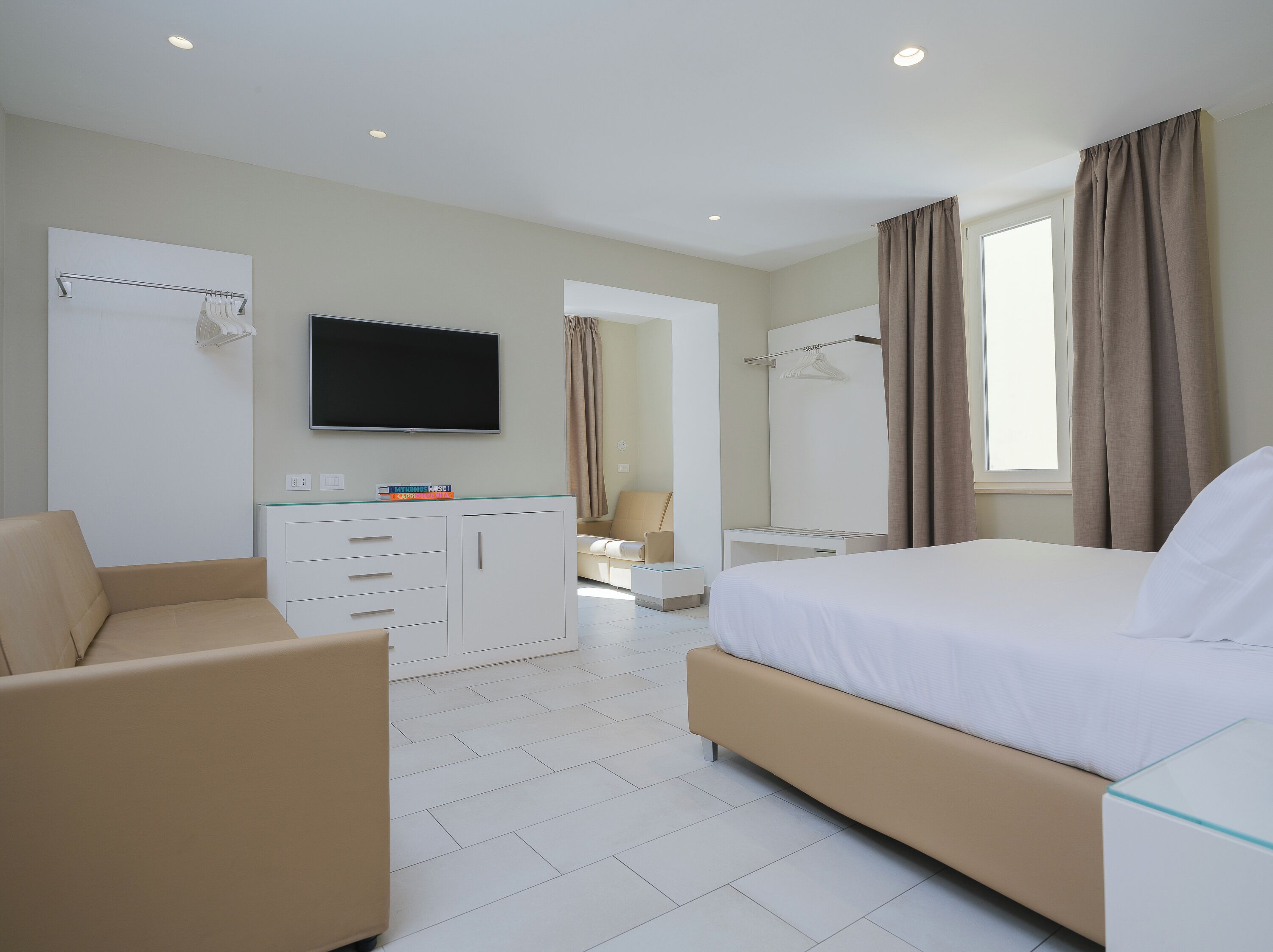 Superior-Doppel- oder -Zweibettzimmer