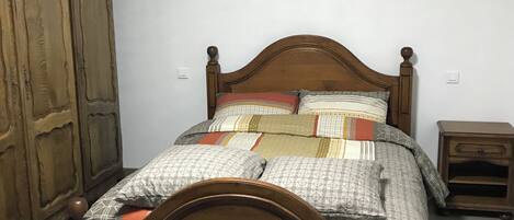 4 slaapkamers, internet, beddengoed