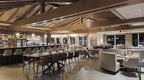 Bar (en el alojamiento)