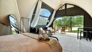 1 bedroom, WiFi, bed sheets