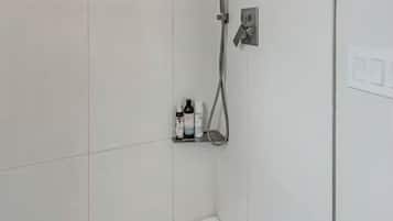 Towels, soap, shampoo, toilet paper