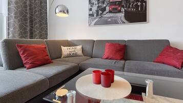 Fernseher, Stereoanlage