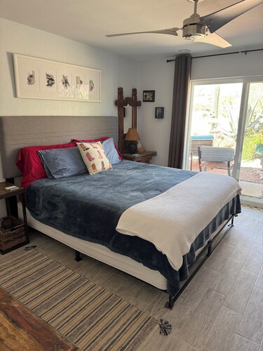 Serene 1-bedroom attached casita with AC in the Catalina Foothills of Tucson.