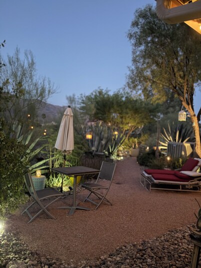 Serene 1-bedroom attached casita with AC in the Catalina Foothills of Tucson.