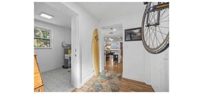 Interior - Perfect 3-bedroom house with AC in awesome St. Petersburg (St. Petersburg)