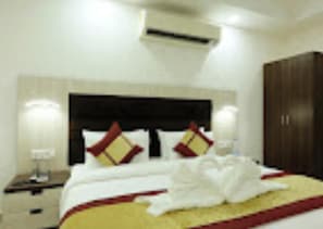 Deluxe Room - Green Lotus Residency (New Delhi)