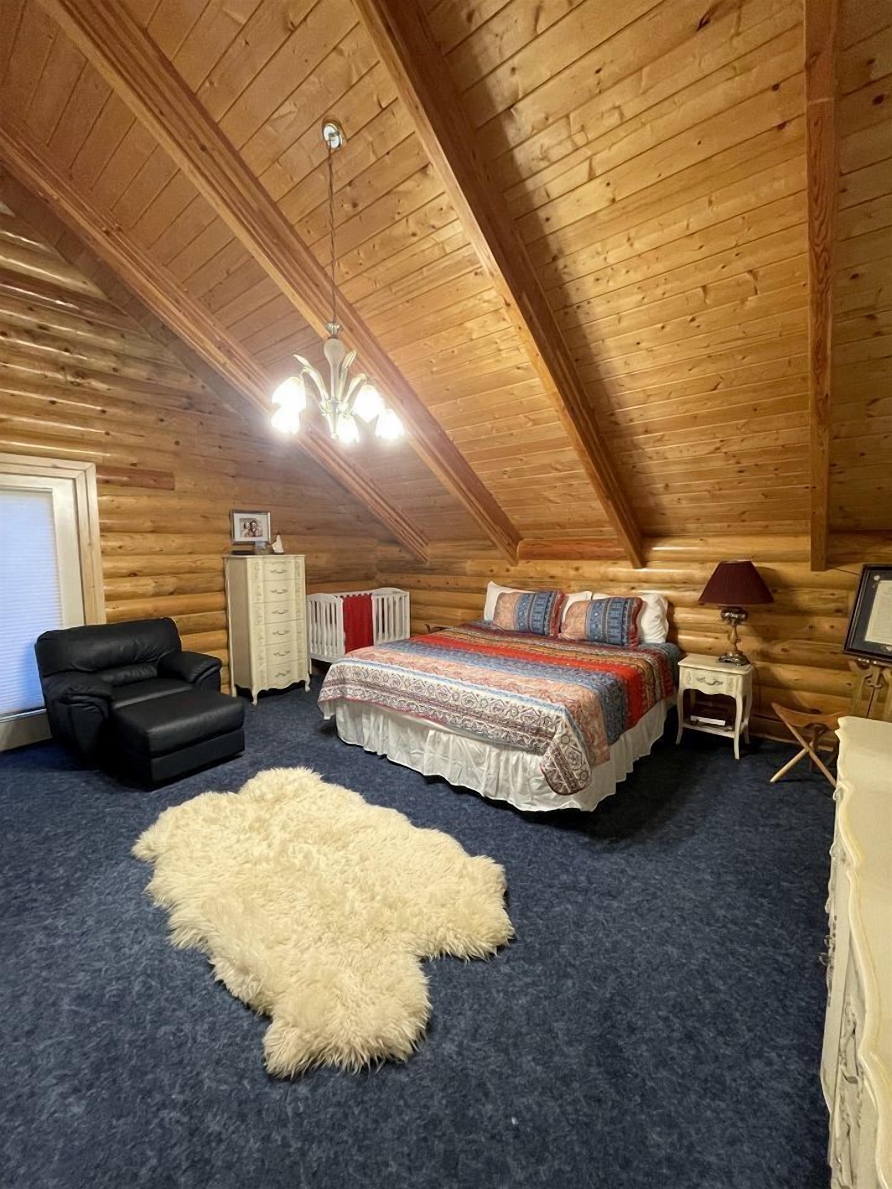 4 habitaciones, escritorio, wifi y ropa de cama 