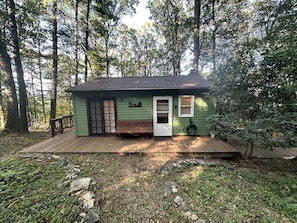 Exterior - Hidden Countryside Gem with Fire Pit & Tranquil Setting in Aspers, Pennsylvania (Aspers)