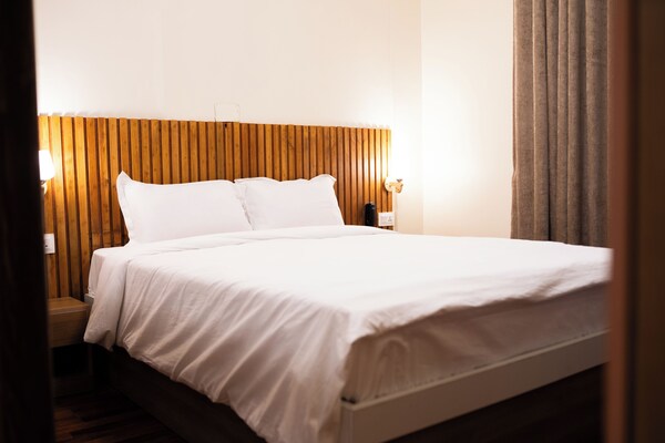 Z Cafe And Apartment - Kathmandu