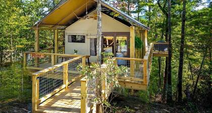 Secluded Glamping Tree Tent with Outdoor Soaking Tub & Private Pizza Oven Near Waterfalls, Zirconia, NC