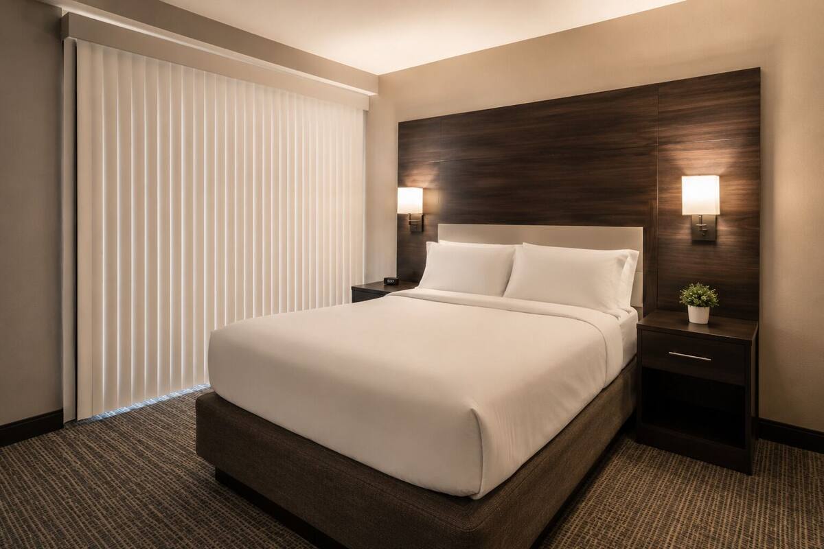 Economy Room