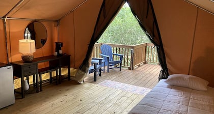 Unique Comfy Glamping Escape at this Safari Tent in Livingston, Texas