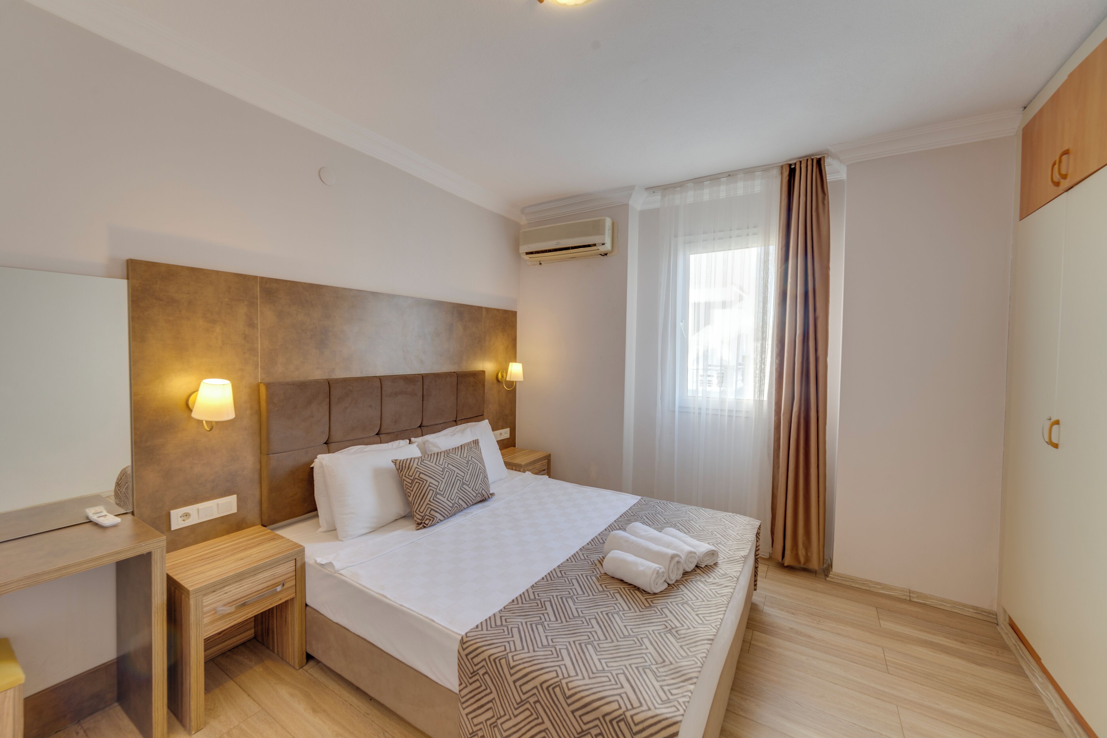 In-room safe, blackout drapes, soundproofing, free WiFi