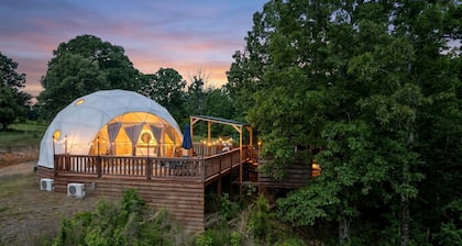 Peaceful Forest Dome Retreat with Hot Tub & Private Deck in Broken Bow, Oklahoma