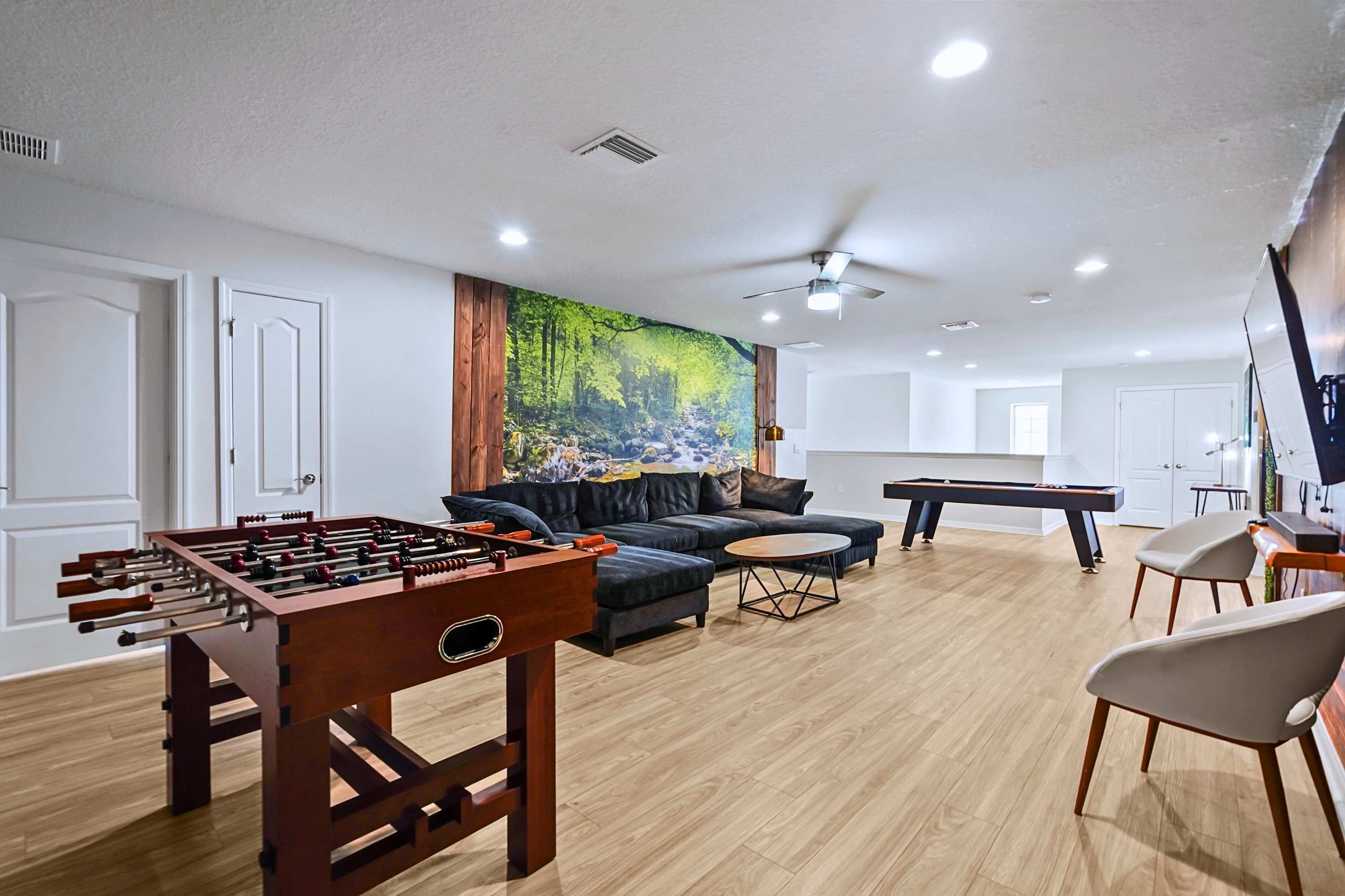 House | 8 bedrooms, high-speed internet