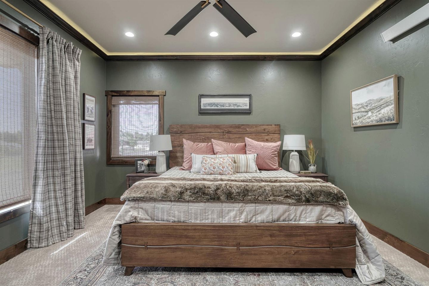 2 bedrooms, bed sheets