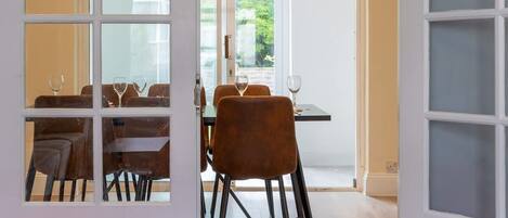 House | 3 bedrooms, Internet