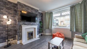 House | 3 bedrooms, Internet