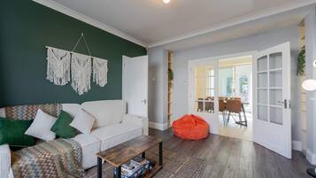 House | 3 bedrooms, Internet