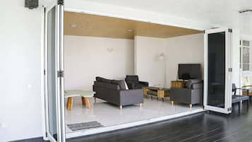 House | 3 bedrooms, high-speed internet