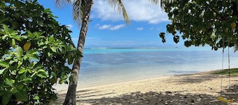 3BR Beachfront Villa Steps From the Lagoon