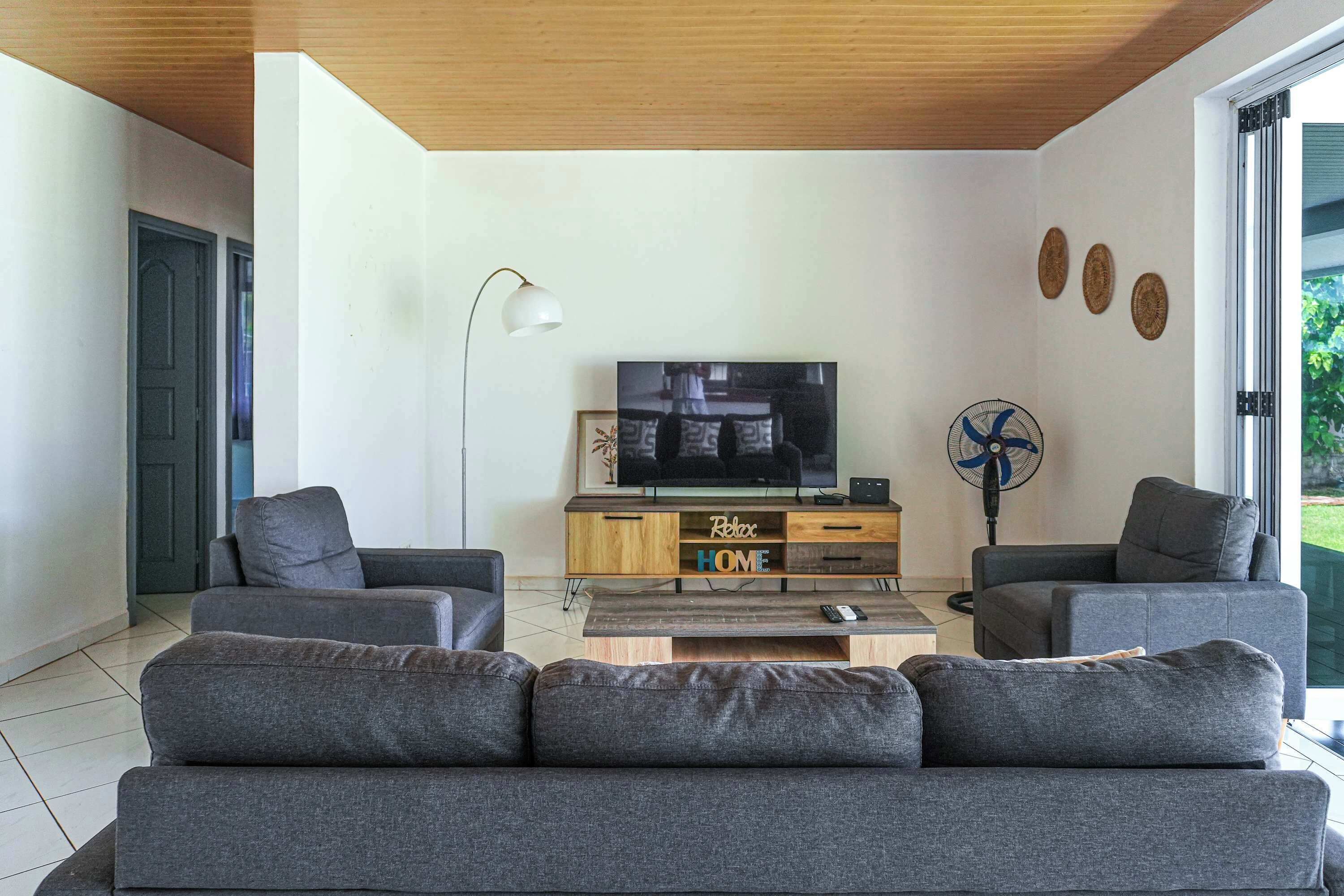 House, Smoking | 3 bedrooms, Internet