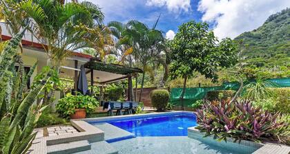 Modern Villa With Pool Garden